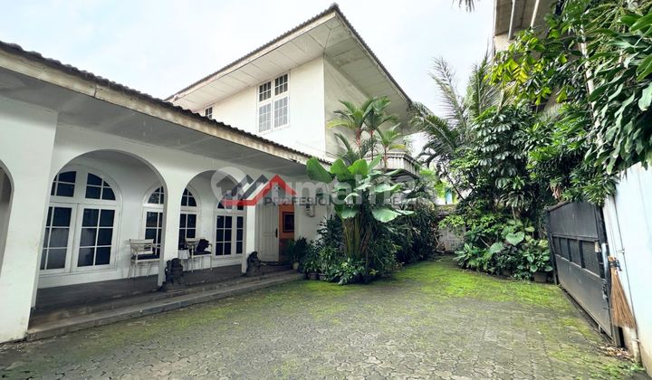 Rumah Lama Hitung Tanah Harga Menarik Cocok untuk Investasi di Cilandak