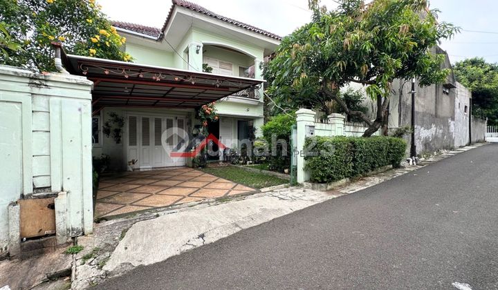Rumah Asri dan Strategis di Pejaten Barat Rumah Asri dan Strategis di Pejaten Barat
