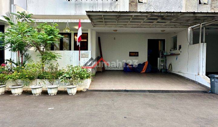 Rumah Siap Huni Dalam Cluster Furnish Di Cilandak 1