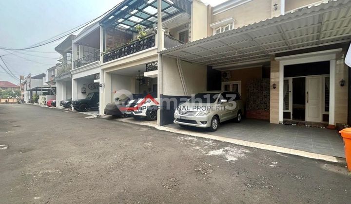 Rumah Minimalis Dalam Town House Di Lebak Bulus Rumah Minimalis Dalam Town House Di Lebak Bulus