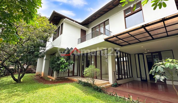 Nice Contemporary Design House in West Pejaten 2