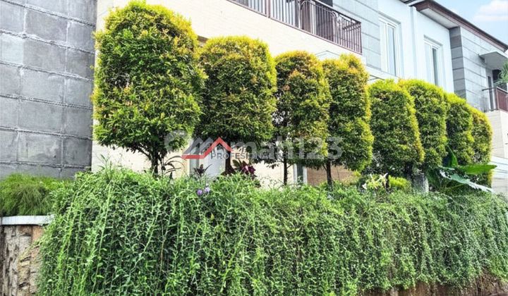 Rumah Modern Minimalis Dalam Town House