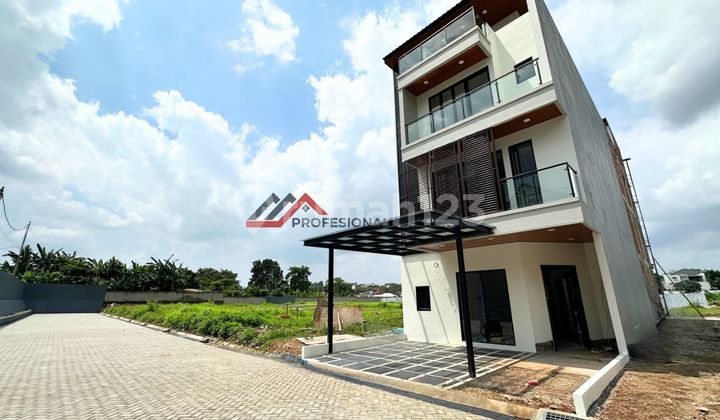 New House Pre-Order Strategic Location Near Simatupang Toll Road 2