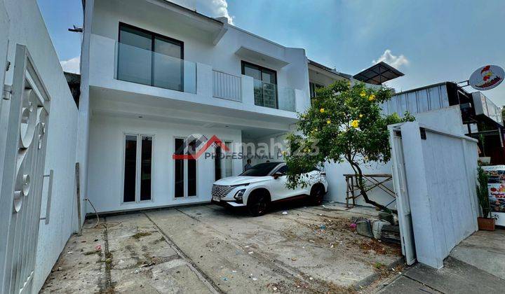 Rumah Modern Minimalis Di Mampang 1