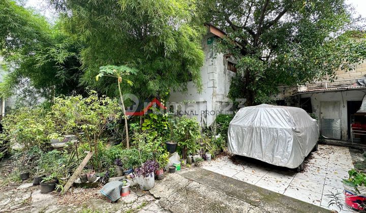 Old House Land Calculation Strategic Location in South Cipete 2