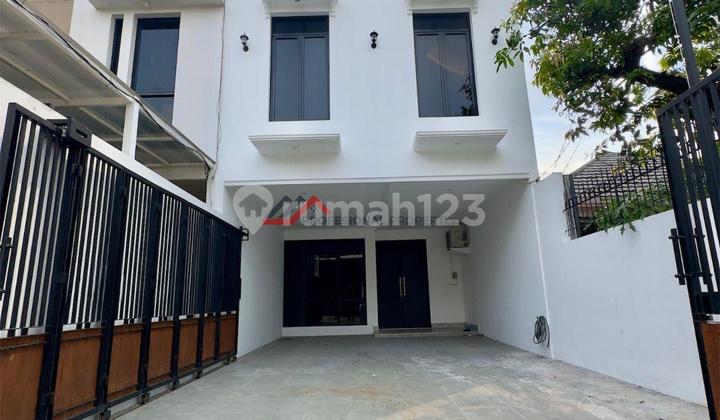 Rumah Baru Minimalis Lokasi Strategis Di Kemang 2