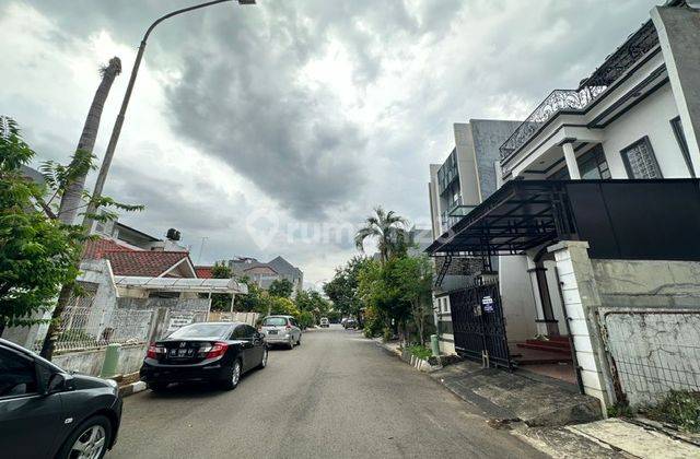 Rumah Bagus di Dalam Cluster di Taman Permata Buana Jakbart 2