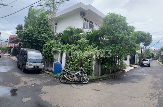 New ready-to-occupy hook house in Kosambi must be sold immediately. 2