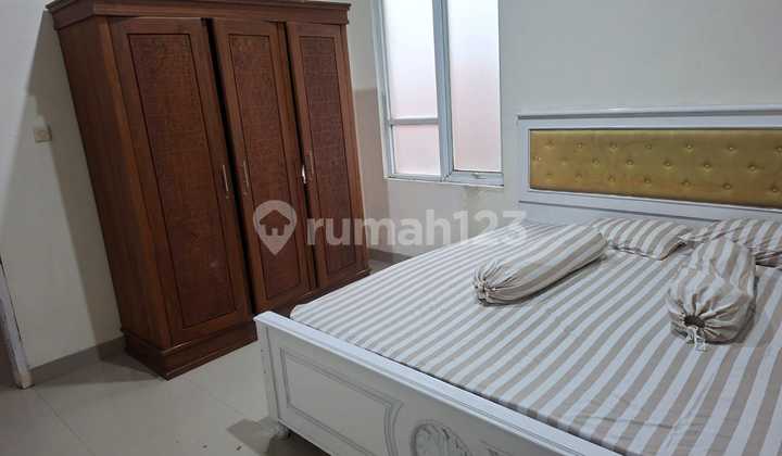 Semi-Furnished Delatinos Mexican House Near Rawabuntu Station and Modern BSD Market