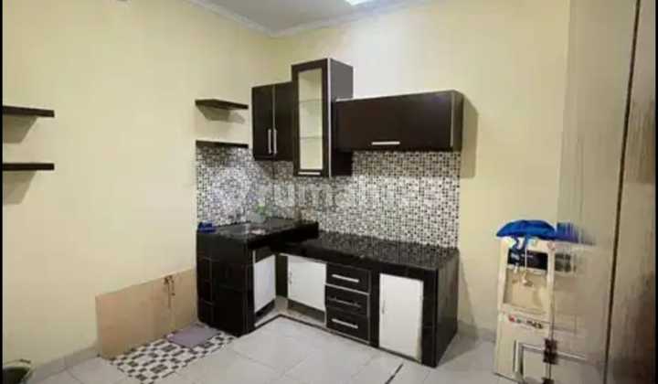 House in Verina Graha Raya Near Transmart Bintaro House in Verina Graha Raya Near Transmart Bintaro