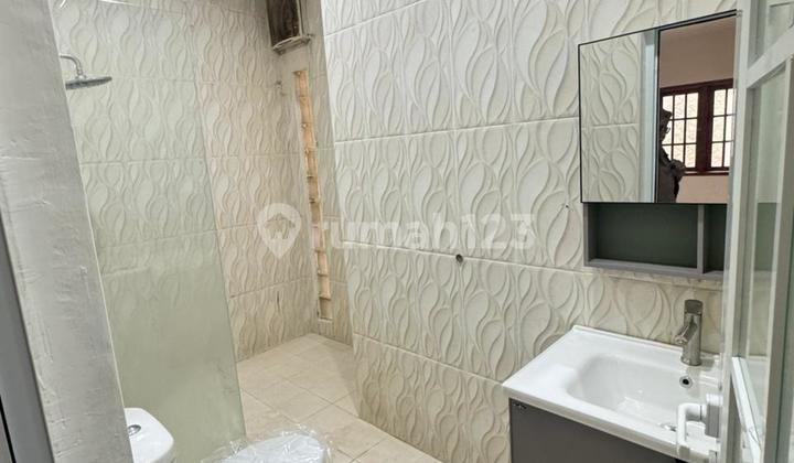 Ready-to-Occupy House in Griyaloka BSD Near Teras Kota Mall and Rawabuntu Station 2