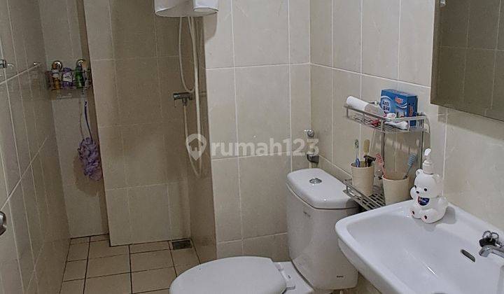 kamar mandi apartment m town residence lantai
