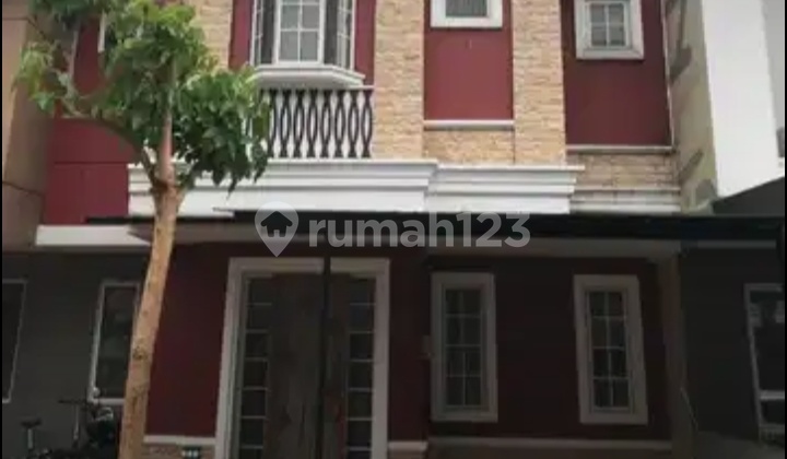 Semi-Furnished House in Malibu Village Near Sms Serpong Mall