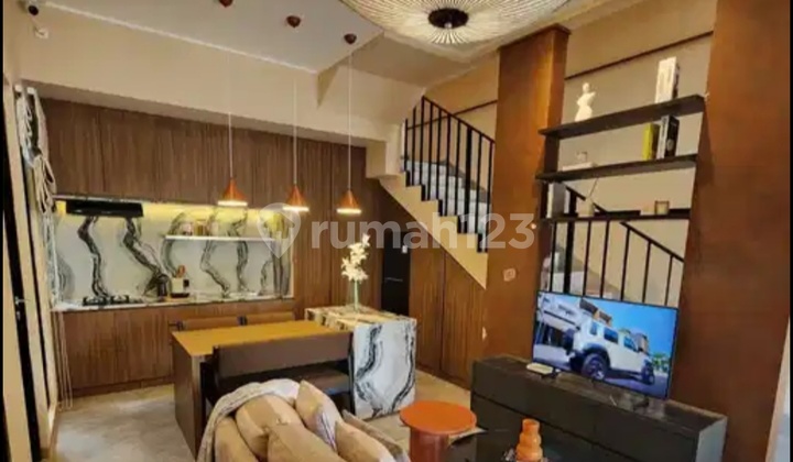 House in a Strategic Location at Sutera Rasuna Cluster Iota Near Alam Sutera Mall 1