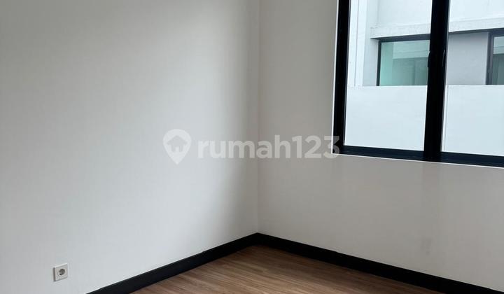 Semi-Furnished Hiera Welton House Near Eastvara Mall 2