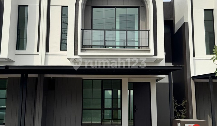 Semi-Furnished Hiera Welton House Near Eastvara Mall Semi-Furnished Hiera Welton House Near Eastvara Mall