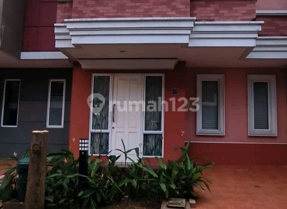 Ready-to-Occupy House in Malibu Village Near SMS Serpong Mall and Bethsaida Hospital