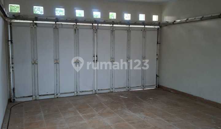 Semi-Furnished Delatinos Mexican House Near Rawabuntu Station and Modern BSD Market