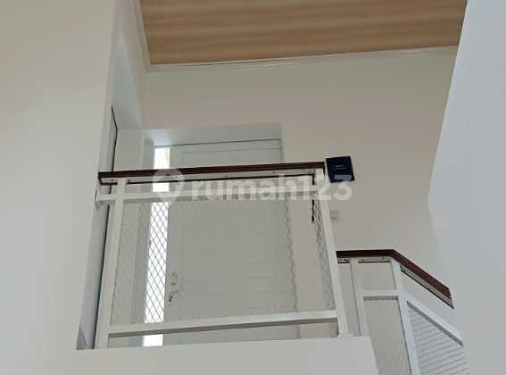 Ready-to-Use House in Serpong Heritage