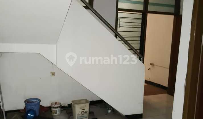 Ruko Raya Darmo Permai Selatan near HR Muhammad, close to Madame Chang, near Mayjen Sungkono. Ruko Raya Darmo Permai Selatan near HR Muhammad, close to Madame Chang, near Mayjen Sungkono.