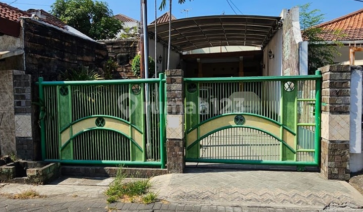 Rumah di Jln Soponyono. Prapen Dekat Panjang Jiwo, Dekat Tenggilis Mejoyo