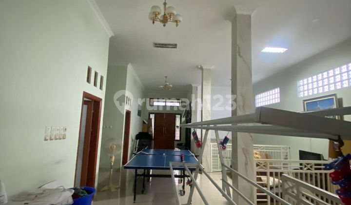 Lidah Kulon Guest House near Unesa Lidah, near Pakuwon Mall, near Mcdonald's