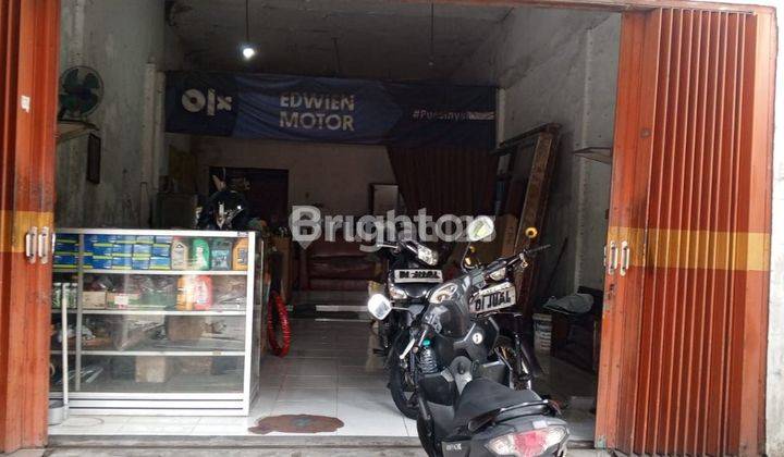 Toko Jalan Raya Mastrip dekat Kebraon, Karang Pilang, Sepanjang 2