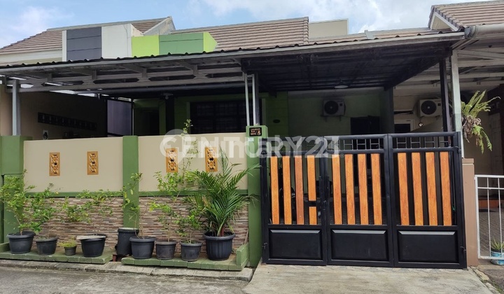 Beautiful House in the Bukit Golf Cibubur Riverside Housing Complex