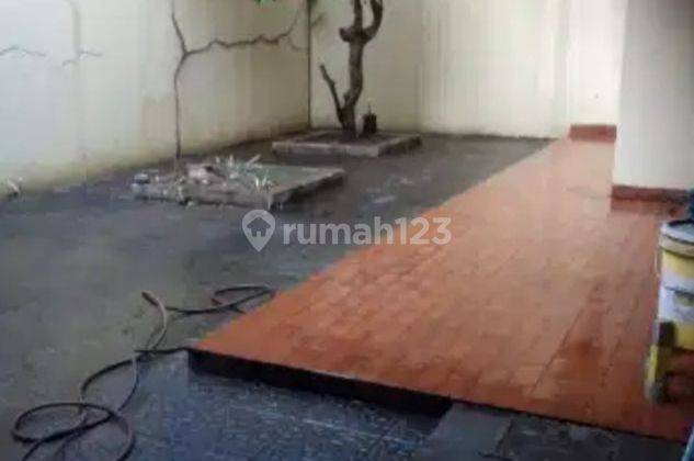 Dijual Rumah Tua Hitung Tanah Di Tomang 2