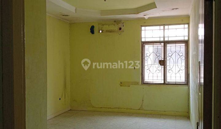 Dijual Murah Sekali Rumah 2 Lantai Di Taman Palem Lestari 2