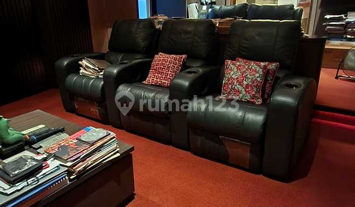 Dijual Rumah Bagus Siap Huni di PIK. Jalan Boulevard Full Furnish 2