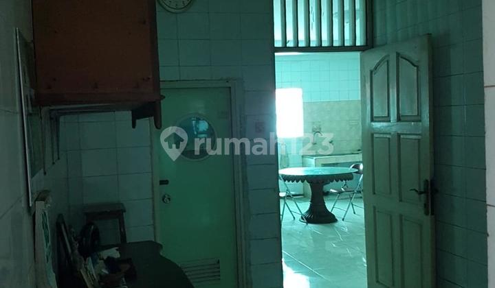 For Sale L-Shaped Shop House on Kamal Raya Street 2