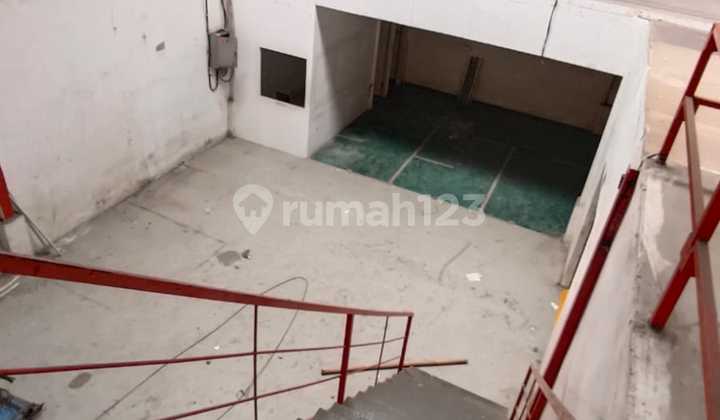 For Rent: Warehouse Plot DPR, Main Road, Cipondoh, Tangerang