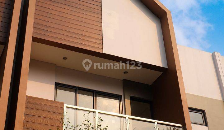 Rumah Mewah Di Serpong 140 Meter BSD Tangerang Selatan Banten 1