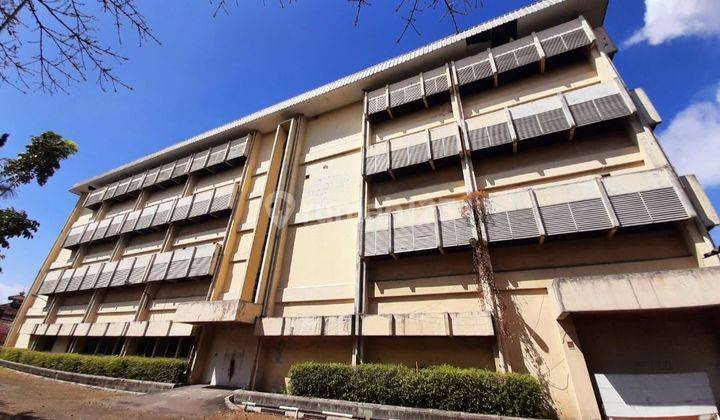Dijual Gedung 4 Lantai (konstruksi Bagus) @ Surapati Suci