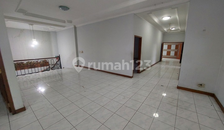Sayap Otista (U/ Sekolah / Kantor)