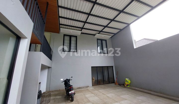 Rumah + Kolam.renang Di Setiabudi Regency