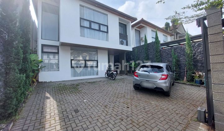 Lux + Kolam.renang @ Setiabudi Regency Lux + Kolam.renang @ Setiabudi Regency