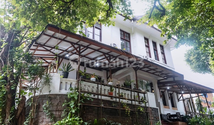 Dutch Heritage House @ Dago Wing