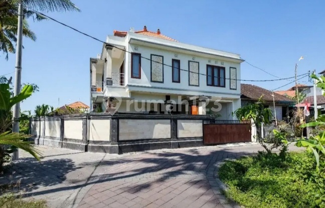Rumah semi Villa 2 lantai dg view sawah perang lukluk mengwi 1