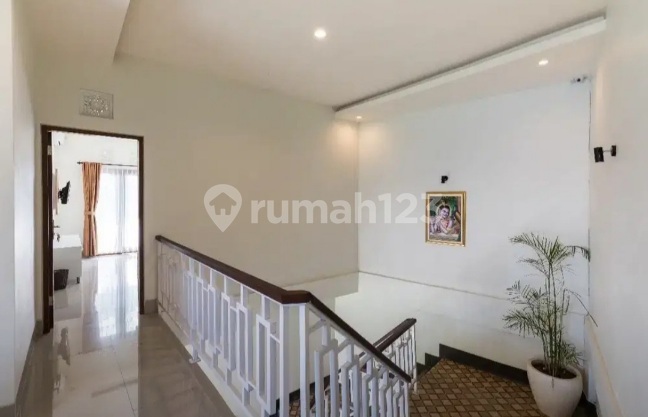 Rumah semi Villa 2 lantai dg view sawah perang lukluk mengwi 9