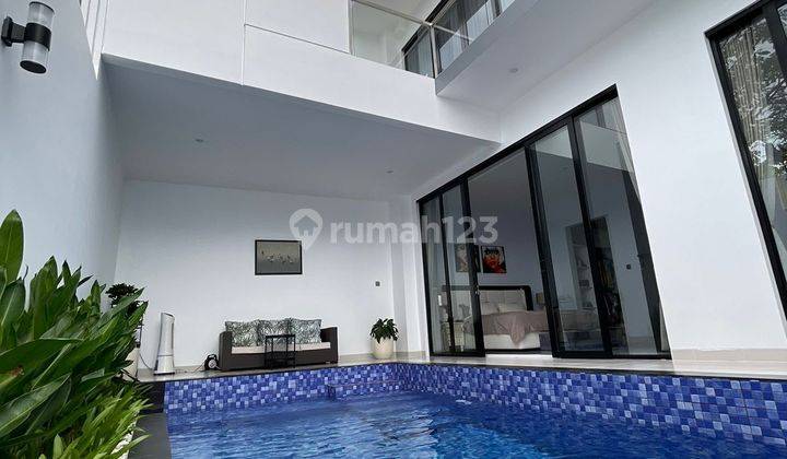 Villa mewah 2lantai dipadonan canggu area kuta utara  2