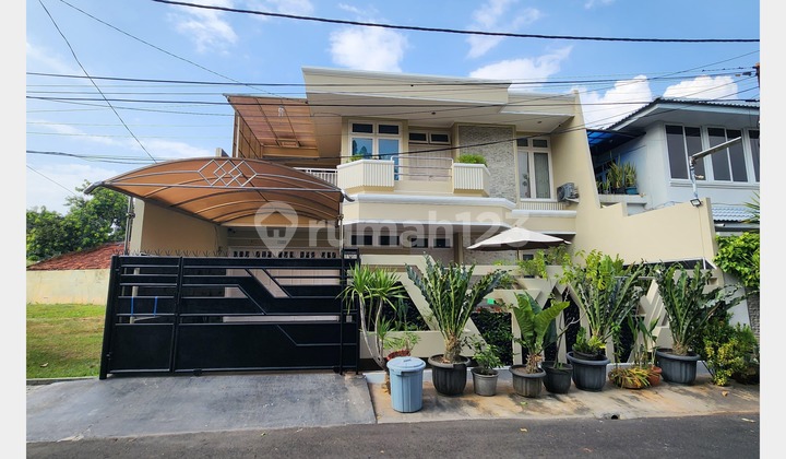 Rumah Semi Furnished Hadap Barat-Puri Indah Jakarta Barat