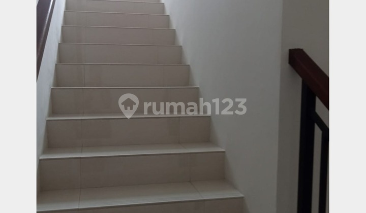 Rumah Lebar 10 Cluster Precia, Eminent BSD 2