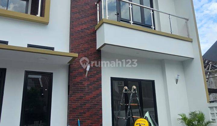 Rumah Baru 2 Lantai Semi Furnished di Kencana Loka Bsd 2