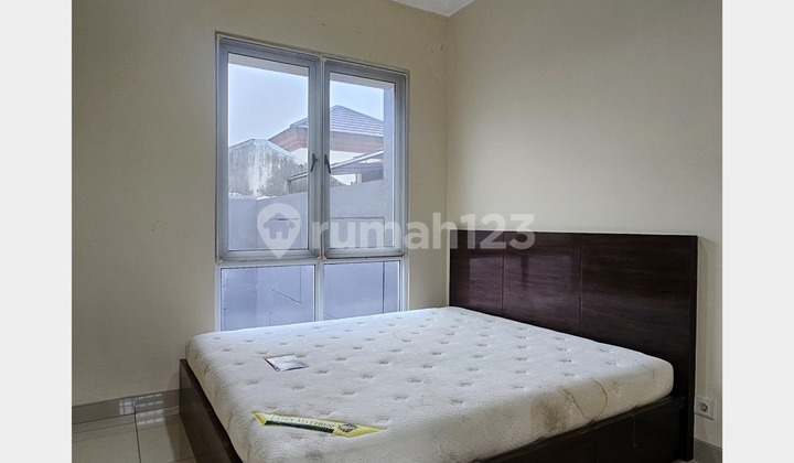 9 Sheffield Greenwich Park BSD South Tangerang Wide House 2