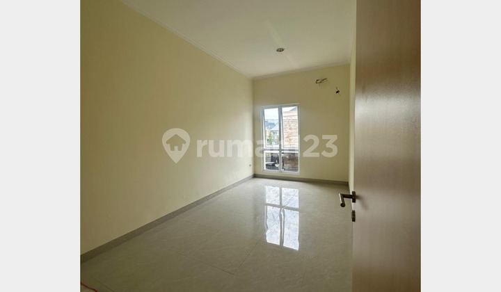 Rumah Siap Huni SHM Sektor 7A Gading Serpong, Tangerang 2