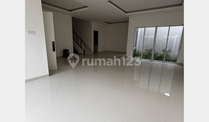 Good House Width 12 - New Menteng Village, Gading Serpong 2