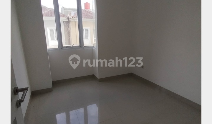 Rapihebar House 6 - Karelia Village Gading Serpong, Tangerang 2