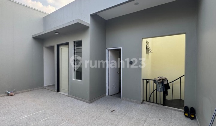 Sutera Feronia Alam Sutera Independent Building House 2